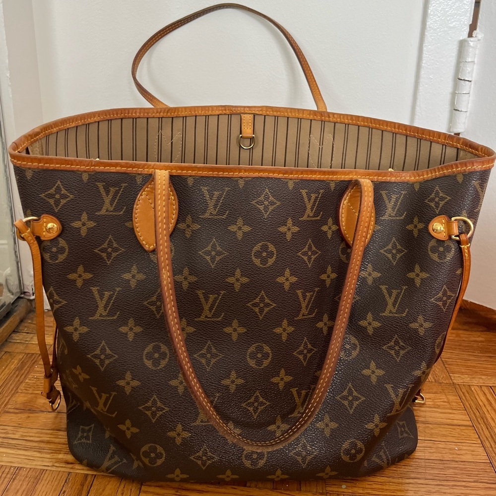Louis Vuitton Neverfull MM Great Condition